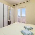Cozy In *